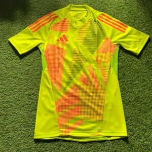 Adidas Tiro 24 Pro GK Jersey Shortsleeve Player Version Yellow Men’s XL
Jersey